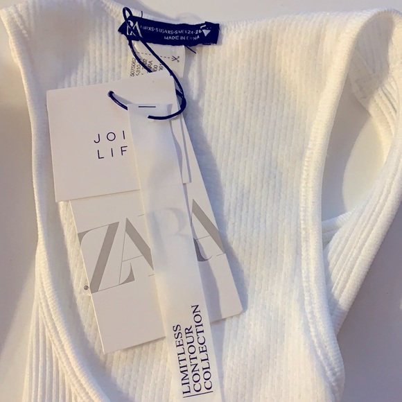 SOLD NWT Zara Limitless Contour Halter Crop - Picture 4 of 5